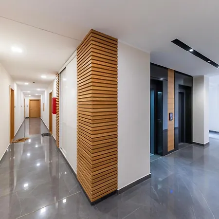 Modern Living - Academic - Private Parking