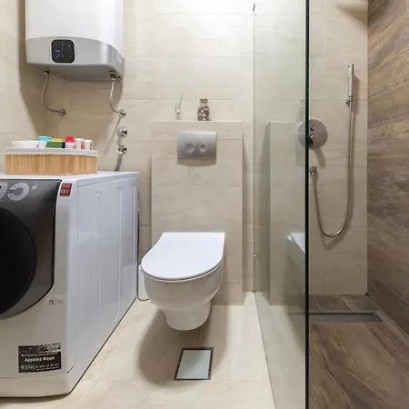 Apartment Modern Living - Academic - Private Parking Novi Sad