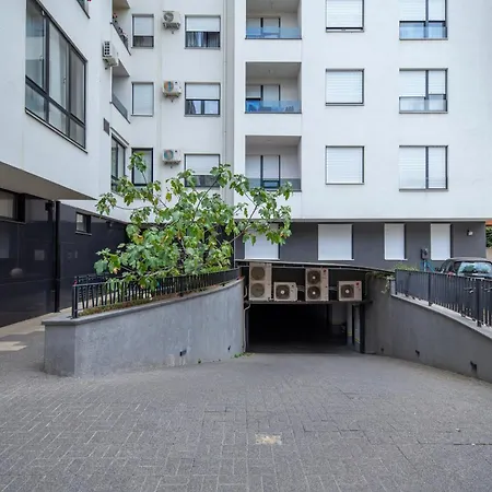 Modern Living - Academic - Private Parking * Novi Sad